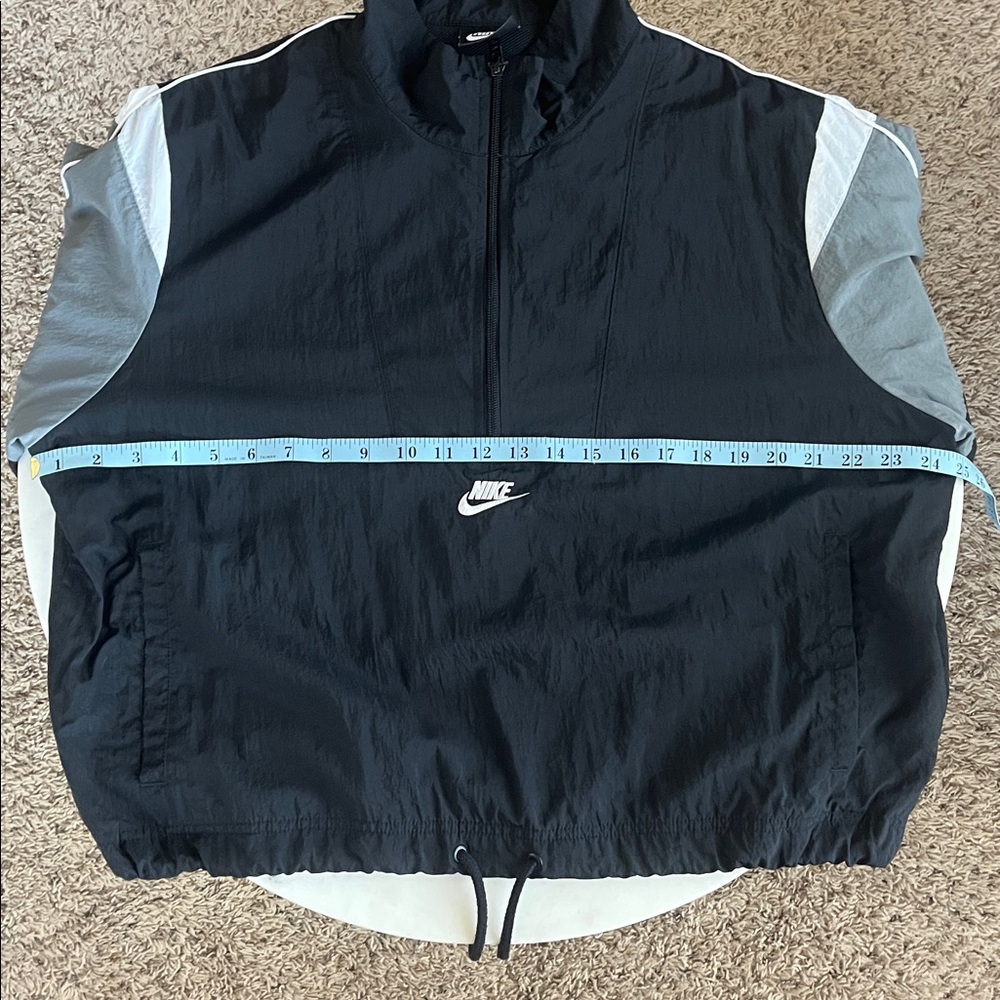 Nike Half-Zip Pullover Jacket Medium Black White Gray Windbreaker Synch Waist - Picture 15 of 16